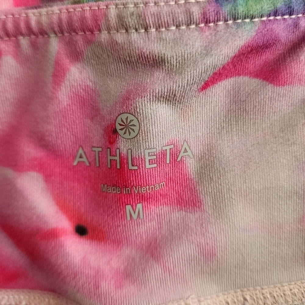 Athleta Chaturanga Floral Bloom Capri Leggings Pink Gray Print Size Medium.